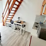 Charmant App. Mezzanine Calme Au Centre De Vannes