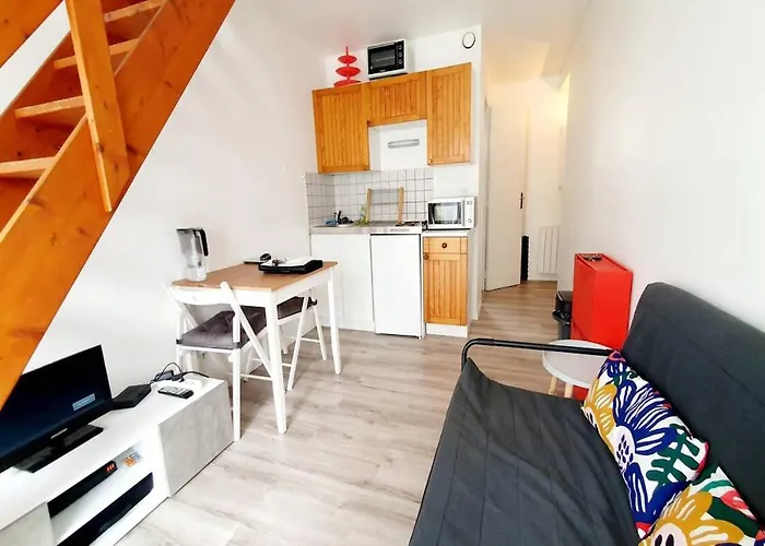Charmant App. Mezzanine Calme Au Centre De Vannes
